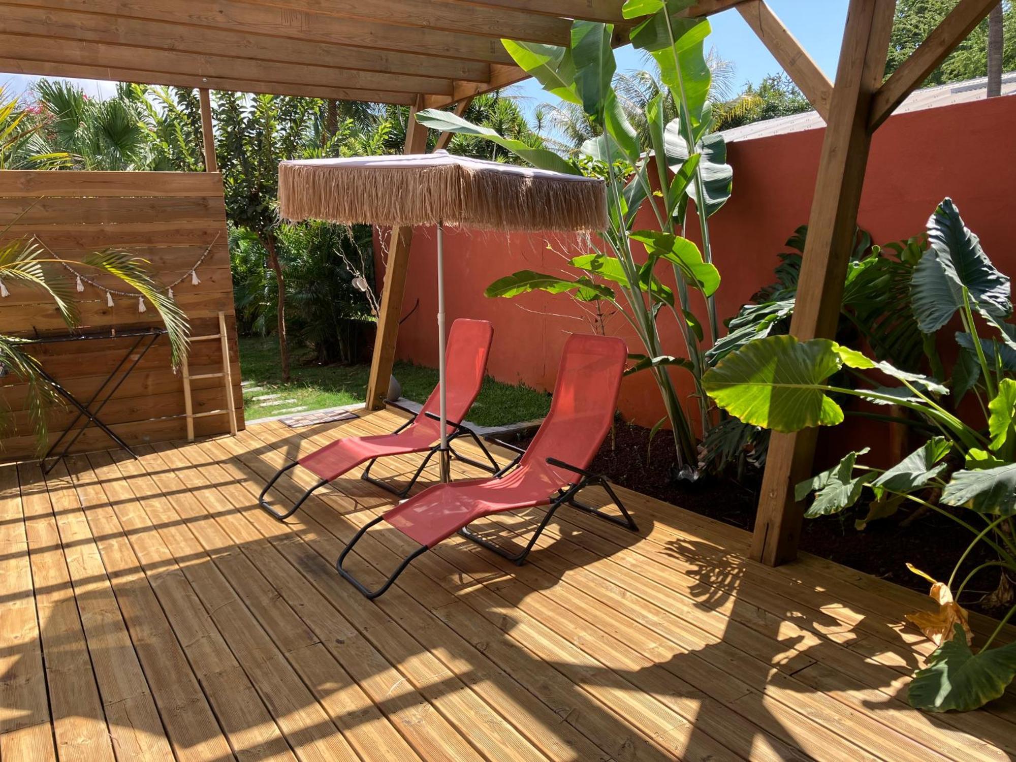 Kazacoco Bungalow A 5 Min A Pieds Du Lagon La Saline Les Bains Exterior foto
